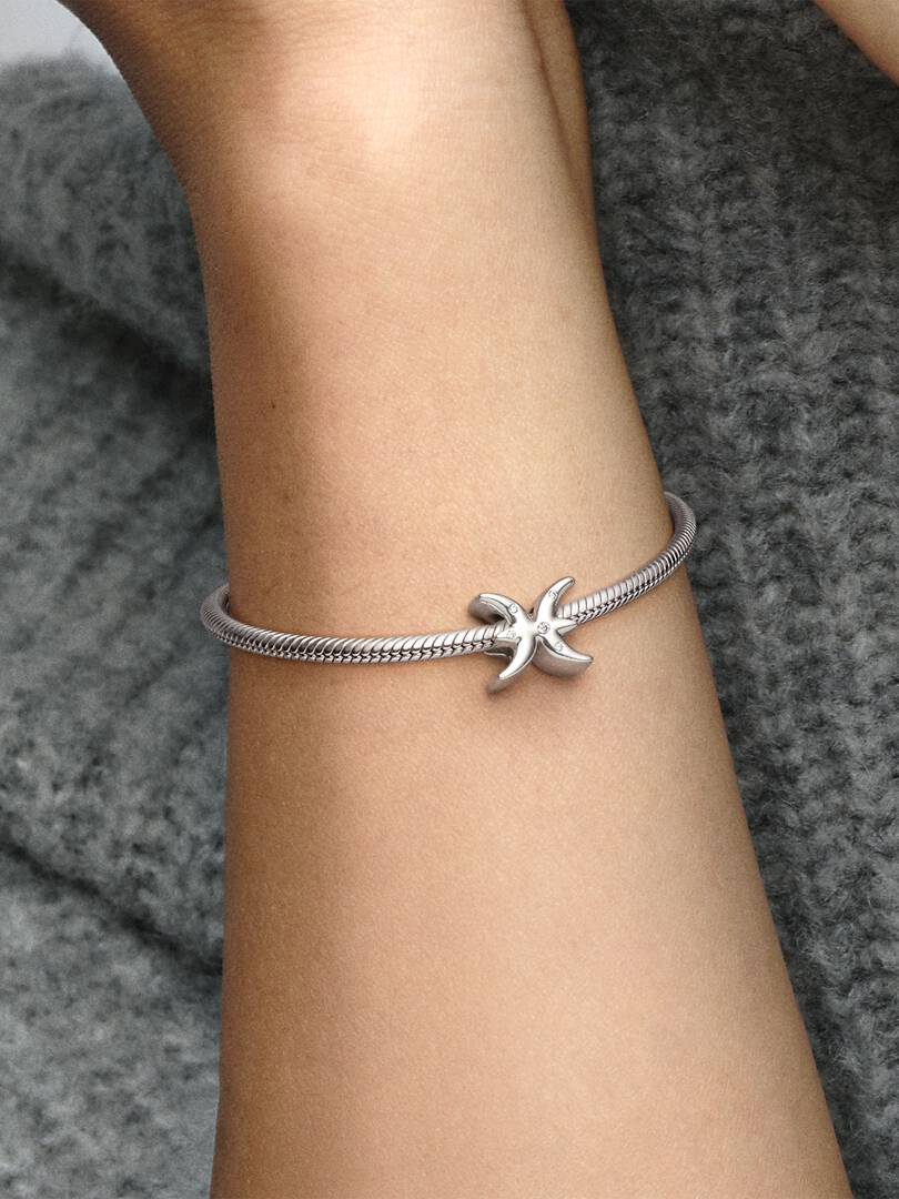 Sparkling Pisces Zodiac Charm